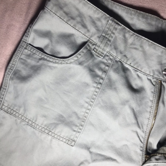 Capris - Picture 6 of 10